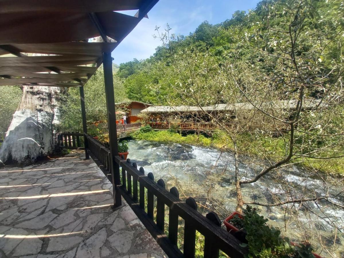 Villa Syri Kalter Sarandë Esterno foto